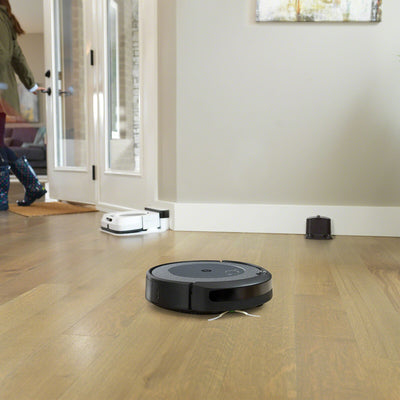 Robot Aspirapolvere iRobot Roomba i3 i315840 Nero (Ricondizionati A)